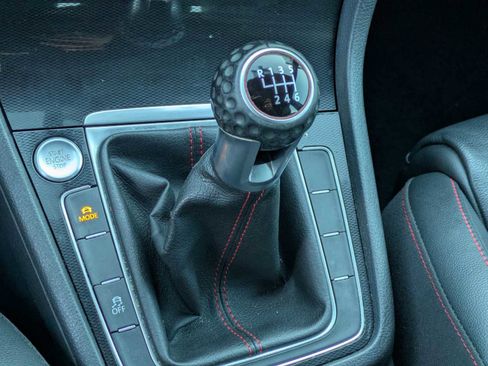 Used 2016 Volkswagen GTI SE w/ Lighting Package (SEL) image 31