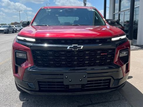 Used 2024 Chevrolet Traverse RS AWD/4WD image 3