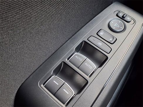 Used 2023 Honda Civic Sport image 18