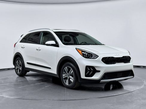 Used 2022 Kia Niro EX Premium image 4