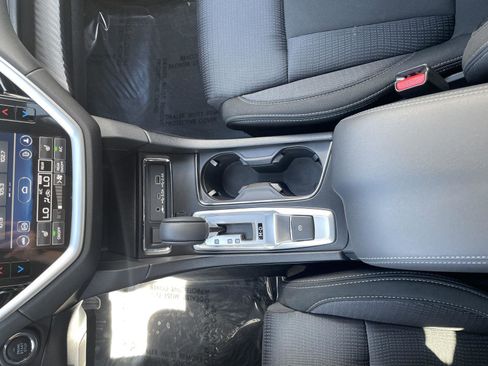 Used 2025 Subaru Ascent Premium image 18