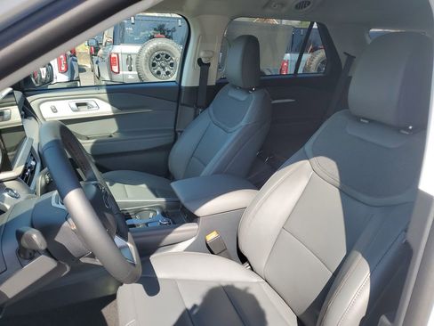 New 2026 Ford Explorer Active image 7