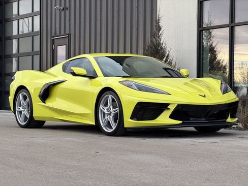 Used 2023 Chevrolet Corvette Stingray Preferred Cpe w/ 2LT image 4