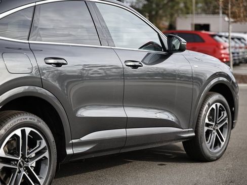 New 2025 Audi Q5 Premium image 8