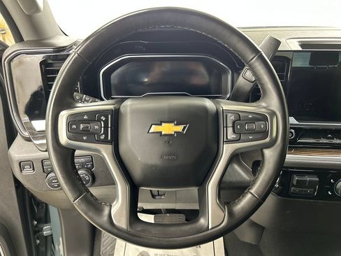 Used 2025 Chevrolet Silverado 1500 LT AWD/4WD image 20