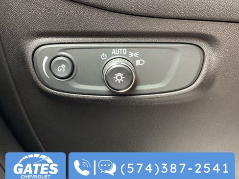 Used 2022 Chevrolet Equinox LT image 30