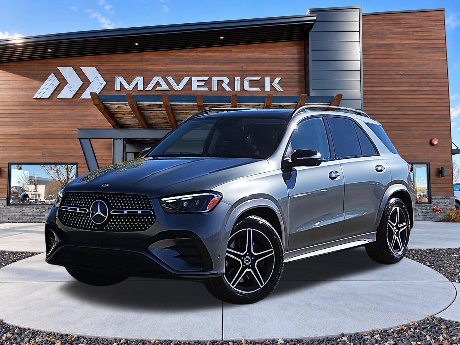 Used 2024 Mercedes-Benz GLE 450 4MATIC image 3