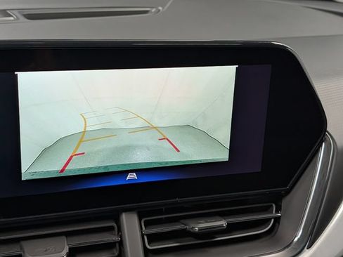 New 2026 Chevrolet Trax LT w/ Sunroof Package FWD image 22
