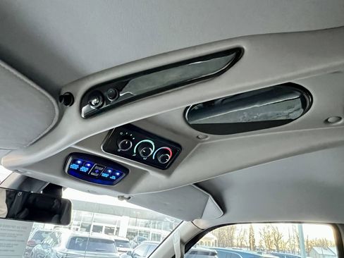 New 2025 GMC Savana 2500 Extended w/ Driver Convenience Package image 23