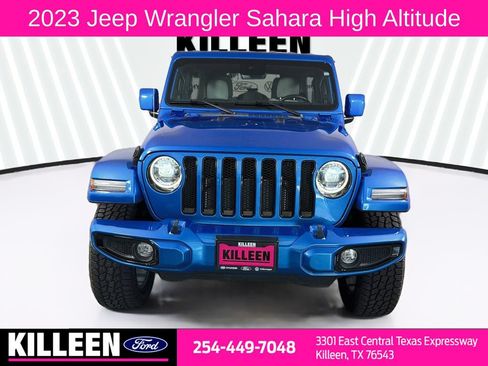 Used 2023 Jeep Wrangler Unlimited Sahara AWD/4WD image 2