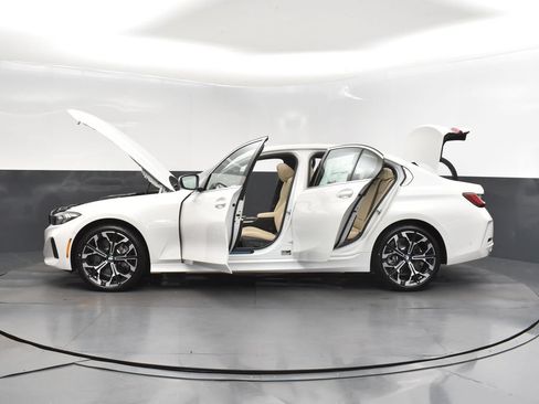 Used 2026 BMW 330i Sedan w/ Convenience Package RWD image 46