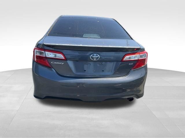 Used 2014 Toyota Camry SE w/ Fleet Convenience Package FWD image 6