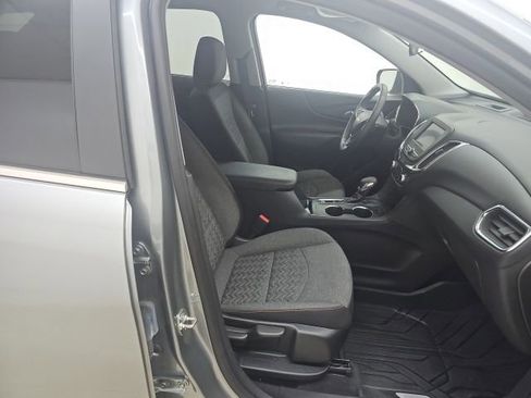 Used 2024 Chevrolet Equinox LT w/ LPO, Floor Liner Package FWD image 24
