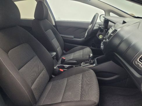 Used 2018 Kia Forte LX image 21