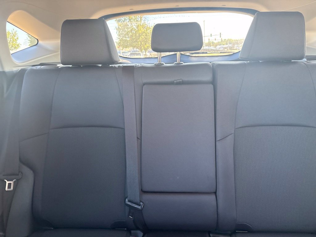 Used 2024 Toyota Venza LE AWD/4WD image 19