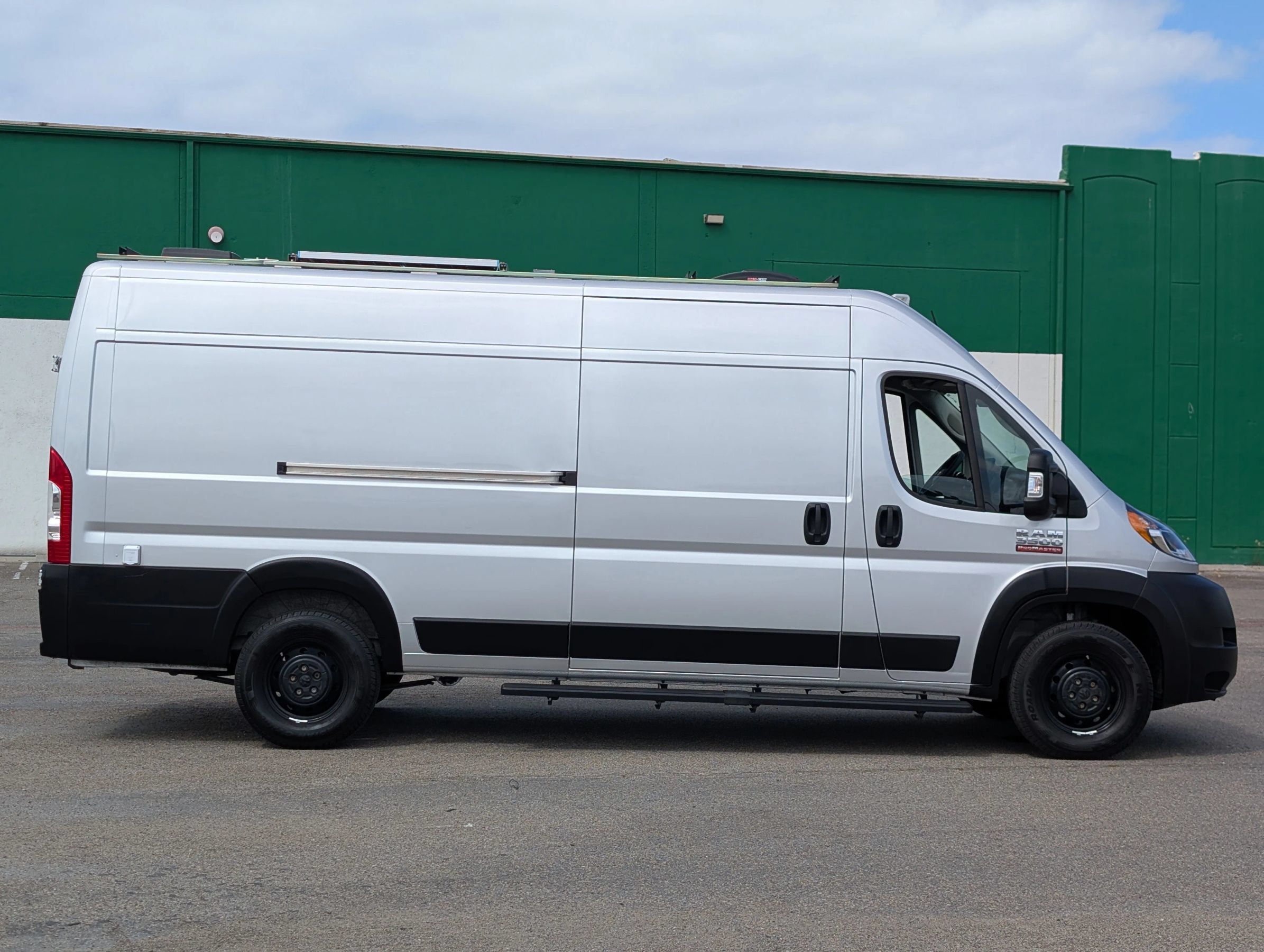 Used 2022 RAM ProMaster 3500 w/ Premium Convenience Group (A) FWD image 8