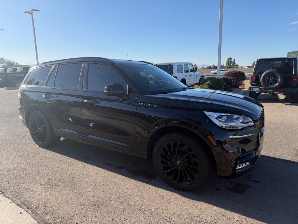 Used 2023 Lincoln Aviator Reserve w/ Equipment Group 201A AWD/4WD image 6