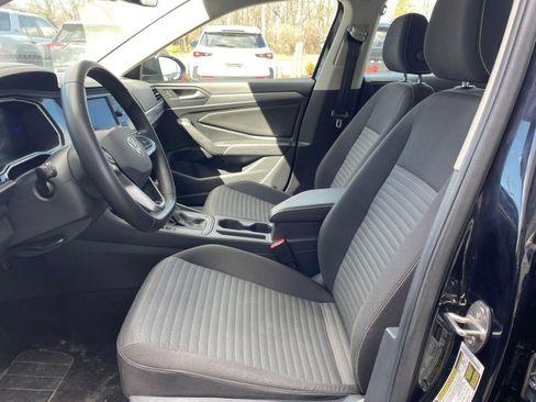 Used 2024 Volkswagen Jetta S image 31