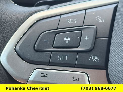 Used 2026 Volkswagen Atlas Cross Sport SE AWD/4WD image 12