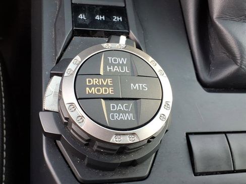 Used 2024 Toyota Tacoma TRD Off-Road image 18