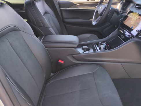 New 2026 Jeep Grand Cherokee L 4WD image 19