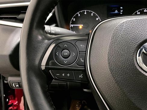 Used 2025 Toyota Corolla SE image 11