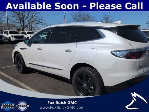 Used 2024 Buick Enclave Essence w/ Sport Touring Edition FWD image 7
