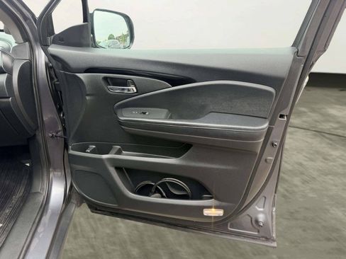 Used 2017 Honda Pilot Elite image 35