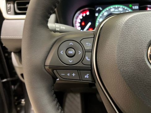 New 2025 Toyota RAV4 XLE w/ Convenience Package image 18