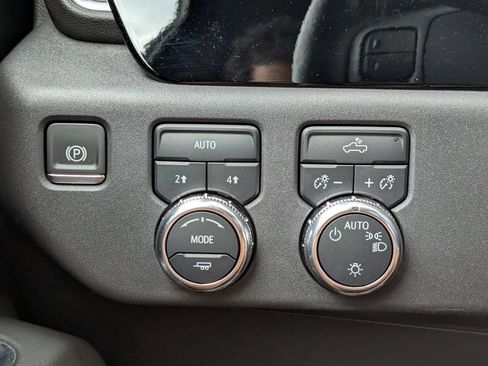 Used 2024 GMC Sierra 1500 SLE AWD/4WD image 20