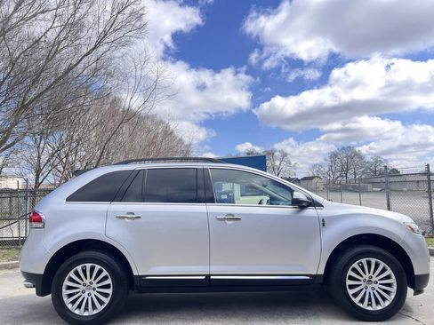 Used 2017 Lincoln MKC Reserve w/ Lincoln MKC Climate Package image 4