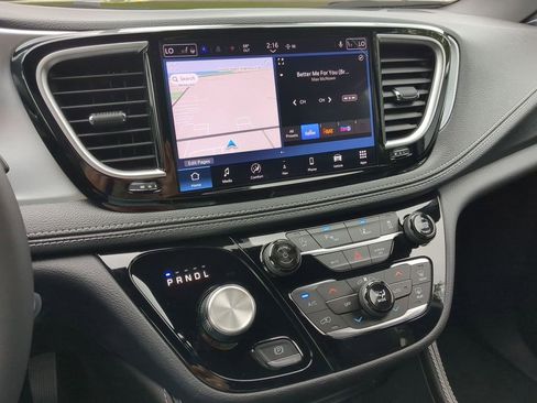 New 2026 Chrysler Pacifica Limited w/ S Appearance Package image 20