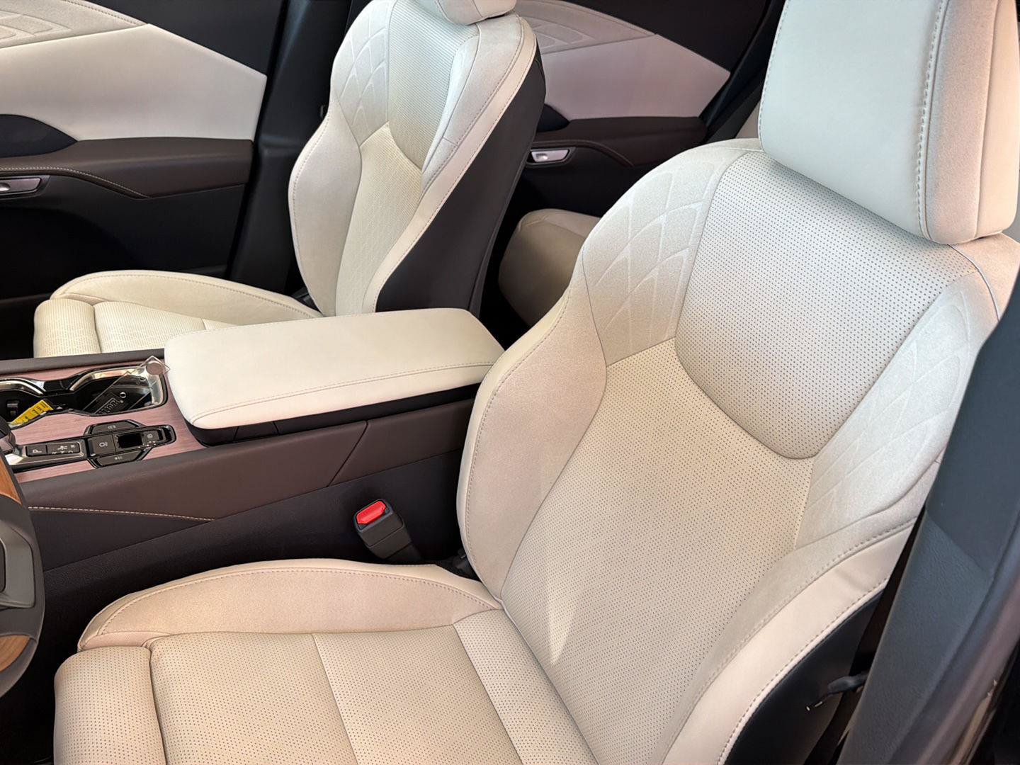 New 2026 Lexus RX 350 FWD w/ Convenience Package image 29