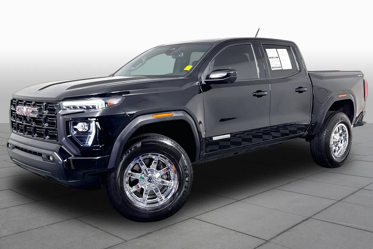 Used 2023 GMC Canyon Elevation w/ Convenience Package AWD/4WD image 1