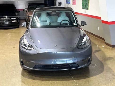 Used 2023 Tesla Model Y Long Range AWD/4WD image 8