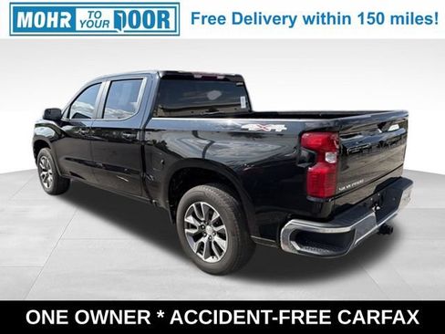 Used 2022 Chevrolet Silverado 1500 LT AWD/4WD image 3