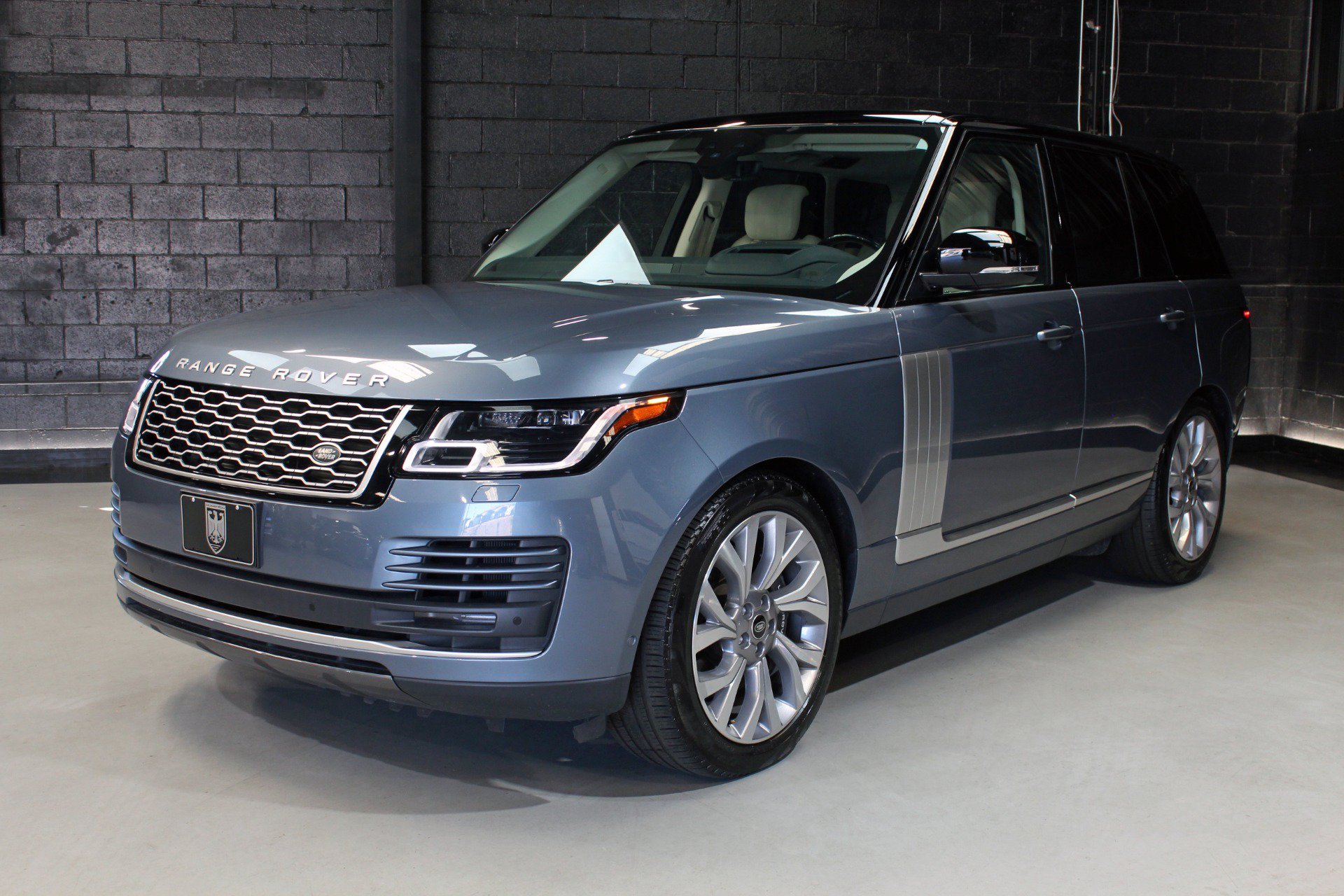 Used 2021 Land Rover Range Rover P525 Westminster Edition AWD/4WD image 5