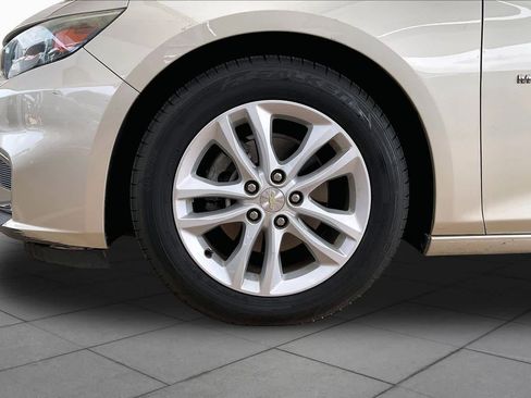 Used 2016 Chevrolet Malibu LT FWD image 11