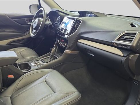 Used 2023 Subaru Forester Limited image 12