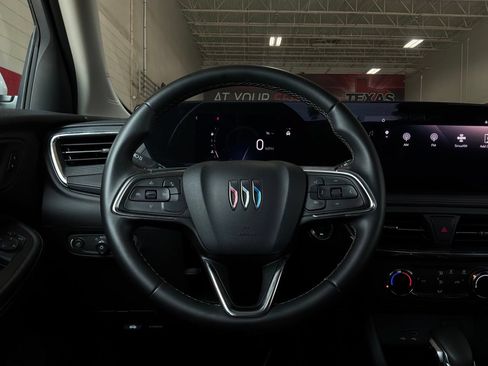 Used 2025 Buick Encore GX Preferred FWD image 31