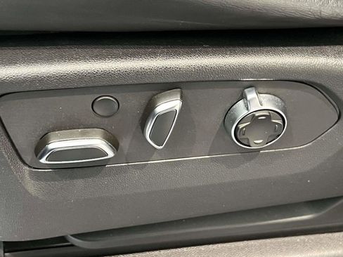 Certified 2023 Cadillac Escalade ESV Sport Platinum image 19