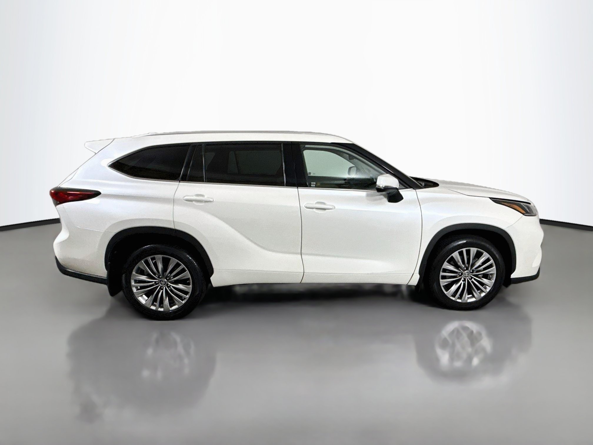 Used 2020 Toyota Highlander Platinum AWD/4WD image 8