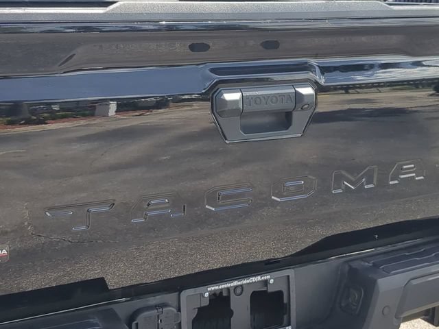 Used 2025 Toyota Tacoma SR w/ SR Upgrade Package RWD image 13