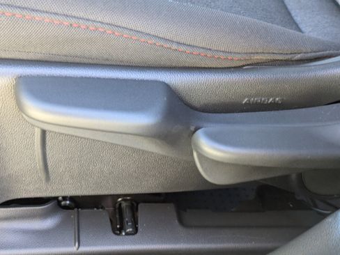 Used 2024 Chevrolet Trax RS image 20