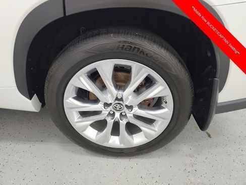 Used 2020 Toyota Highlander Limited AWD/4WD image 10