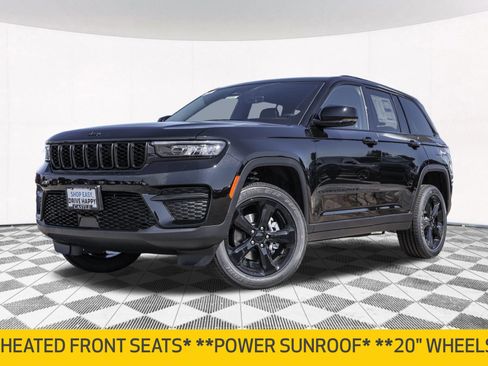 New 2025 Jeep Grand Cherokee Altitude image 2