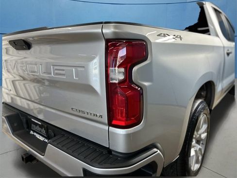Used 2020 Chevrolet Silverado 1500 Custom w/ Custom Value Package image 13