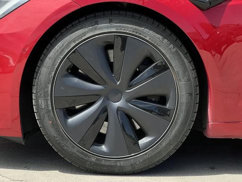Used 2022 Tesla Model S AWD/4WD image 12