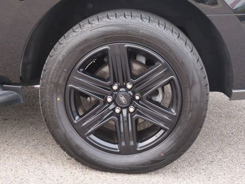 Used 2021 Ford Expedition XLT w/ Black Accent Package image 14