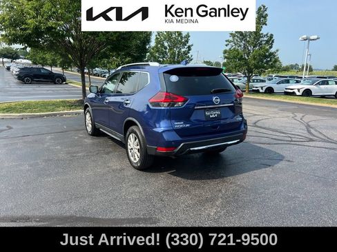 Used 2020 Nissan Rogue SV AWD/4WD image 7